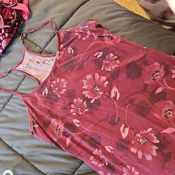 Tank top - Picture 1 of 2